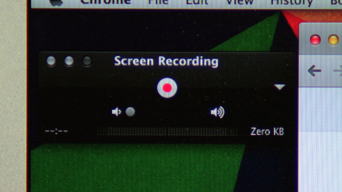 Does mac have a built-in recording app for iphone